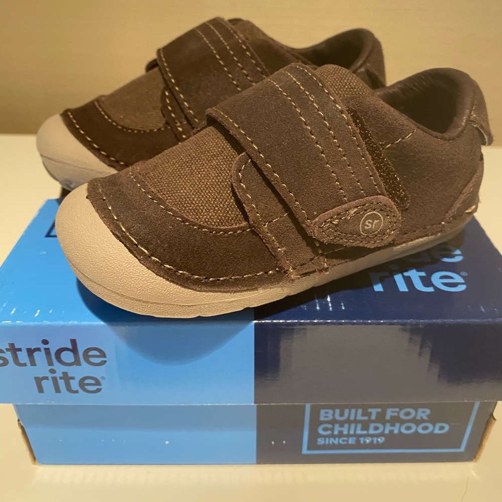 Stride Rite “Kellen” Toddler Sneaker - 5.5